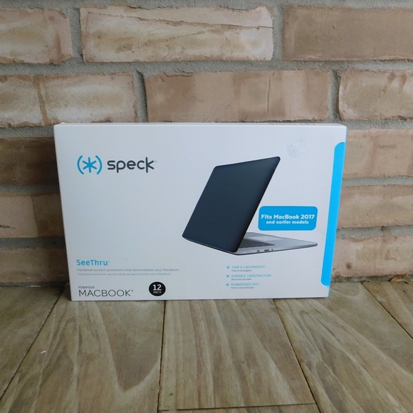 Speck Laptop Case for MacBook - Picture 1 of 6